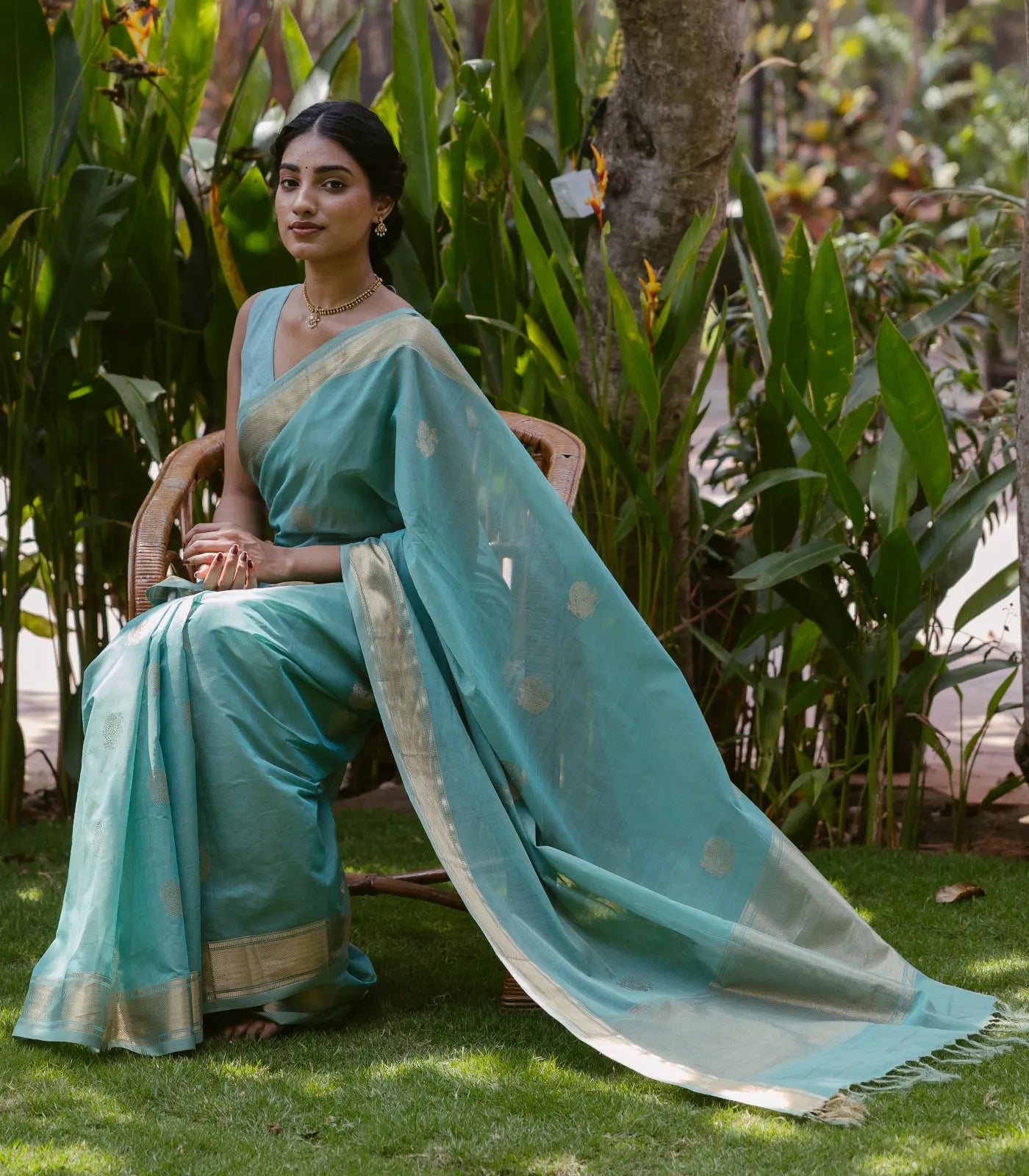 Turquoise Handloom Kanchi Cotton Saree With Annam Buttas