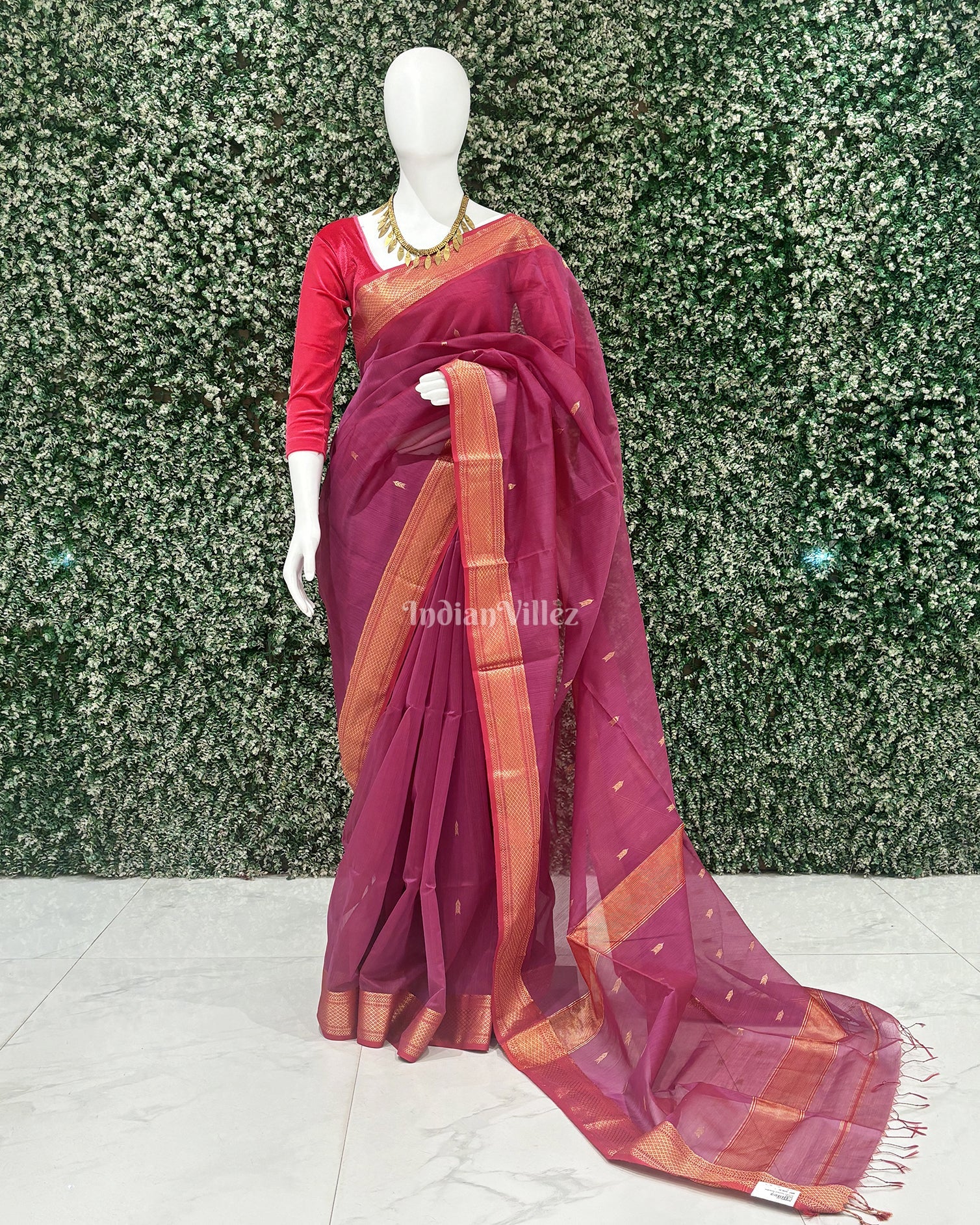 Magenta Butta Design Pure Silk Cotton Maheshwari Saree with Zari Border