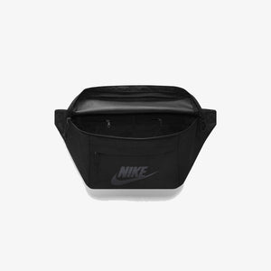 NIKE | TECH HIP PACK (10L) { BLACK/BLACK/ANTHRACITE