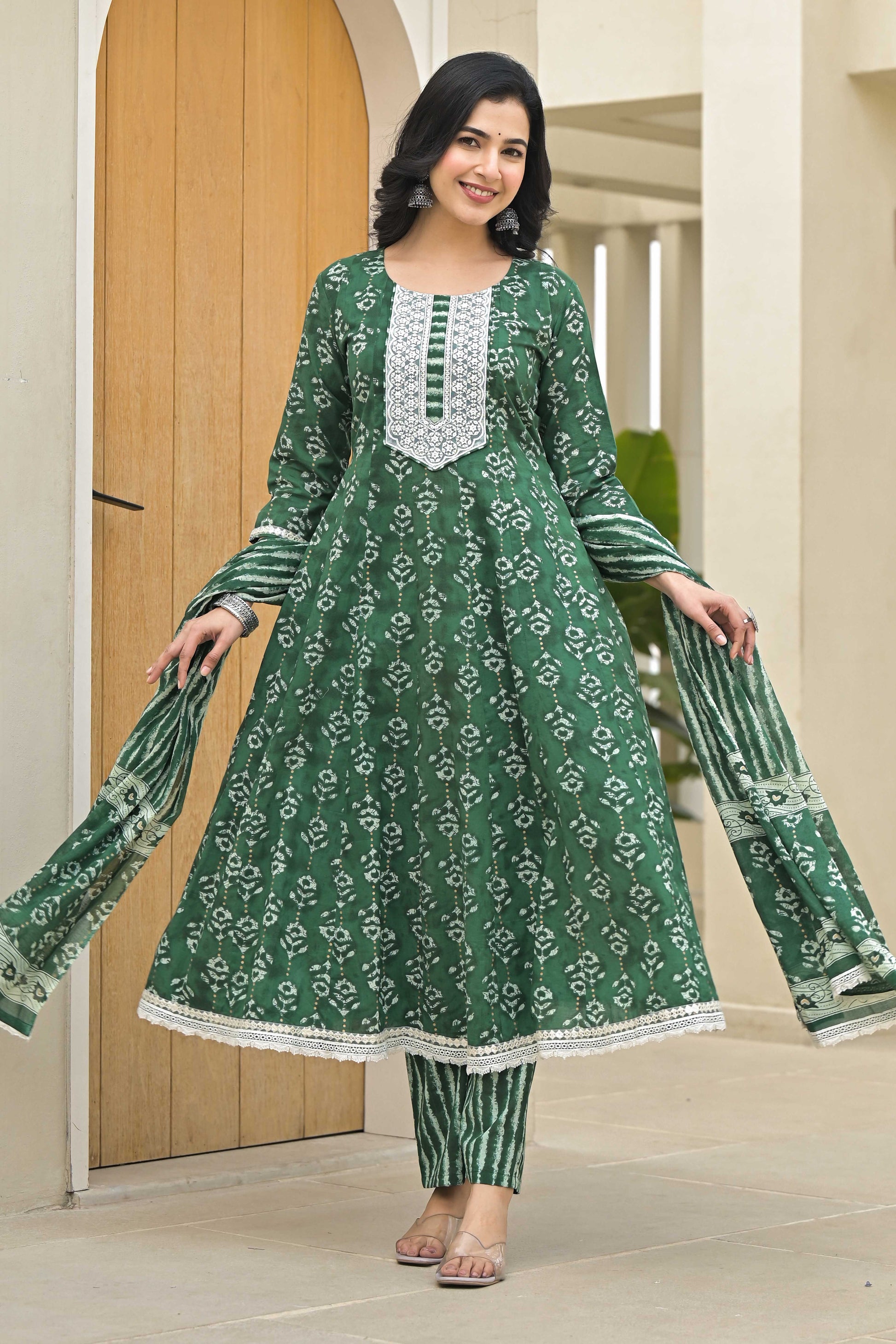 green-floral-printed-pure-cotton-anarkali-salwar-suit-1