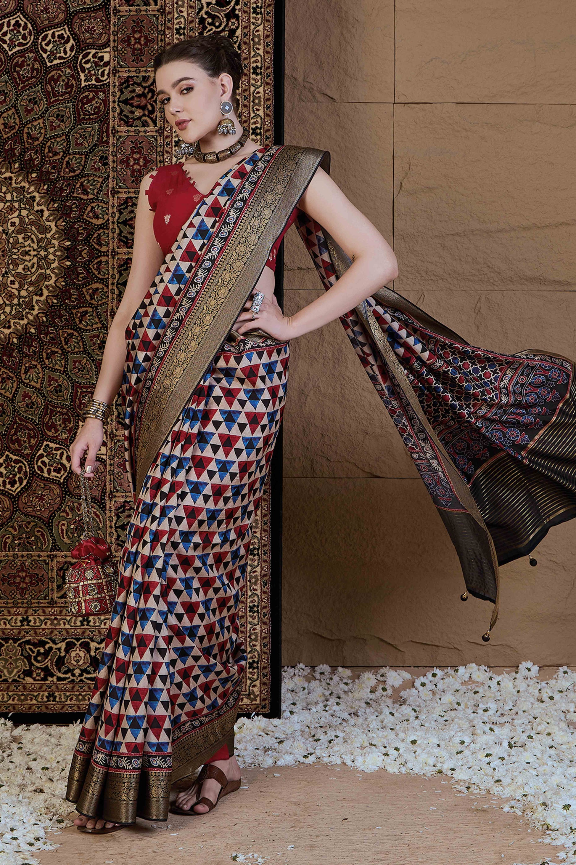 Multicolor Geometric Printed Viscose Saree