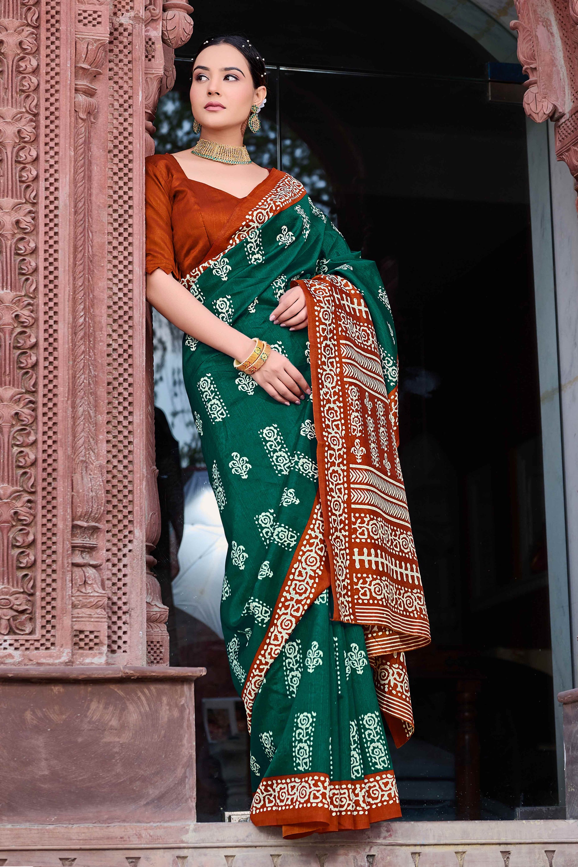 green-rust-printed-bhagalpuri-silk-saree