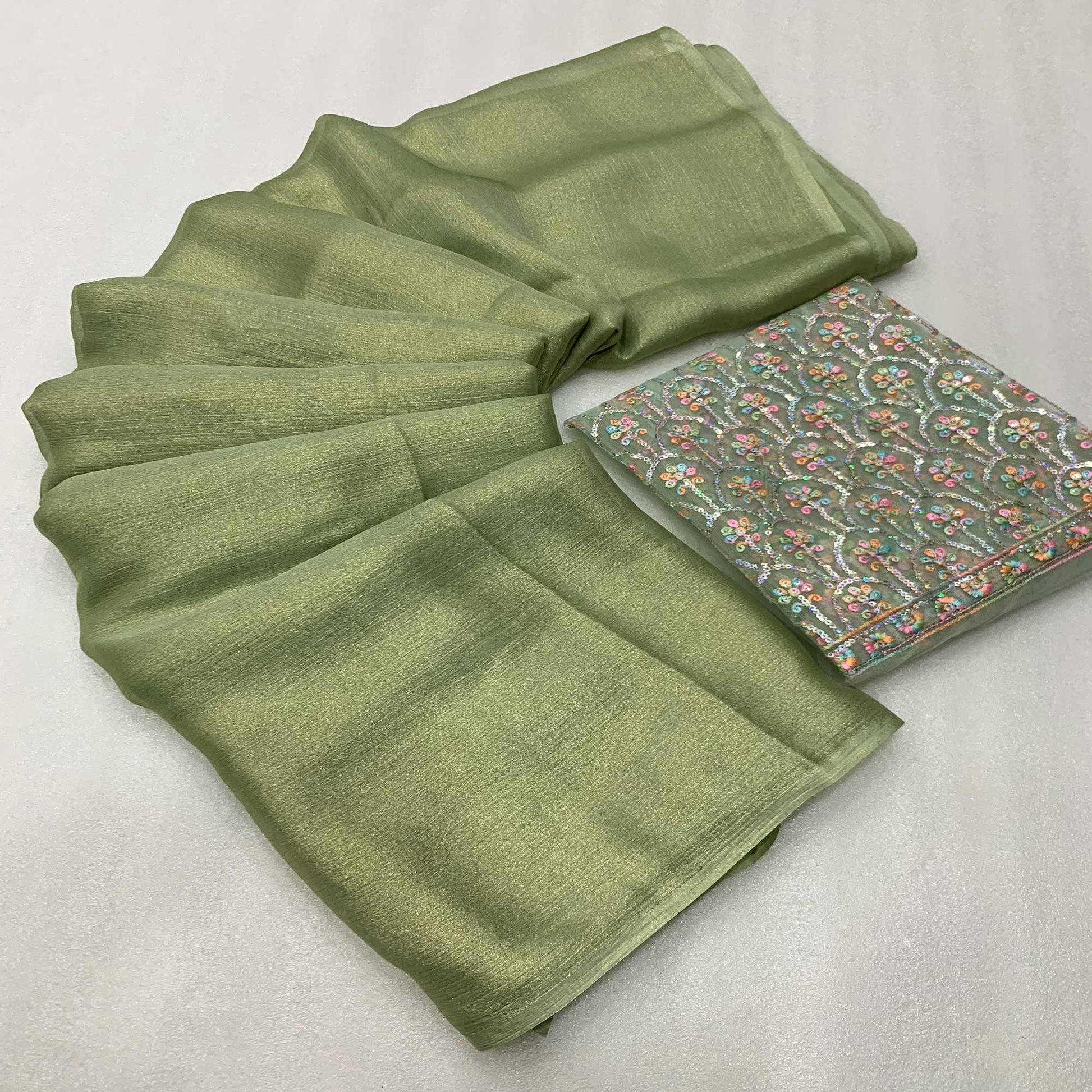 green-solid-chiffon-saree-1