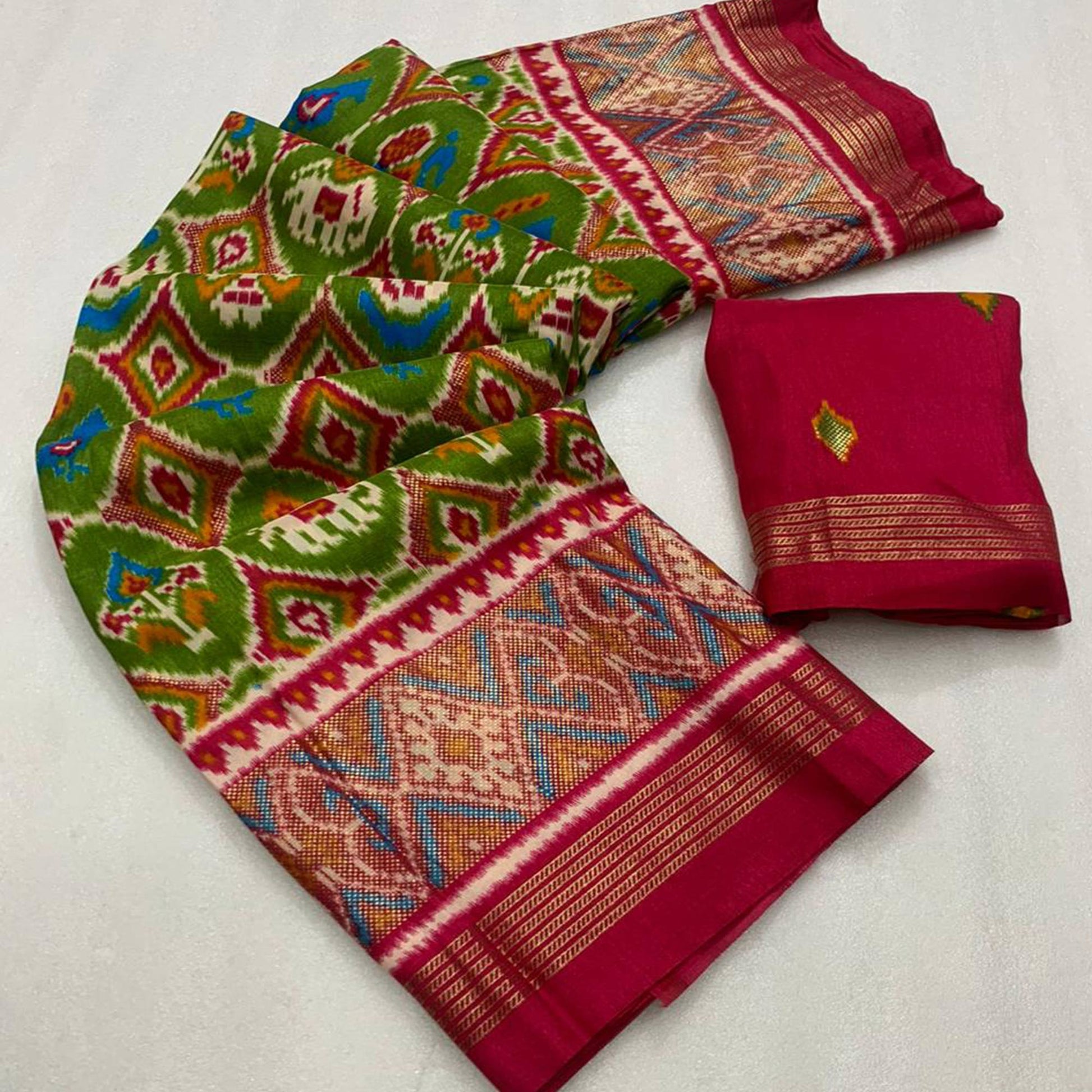 green-pink-ikkat-foil-printed-dola-silk-saree