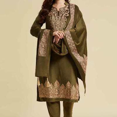 green-embroidered-velvet-straight-salwar-suit-1
