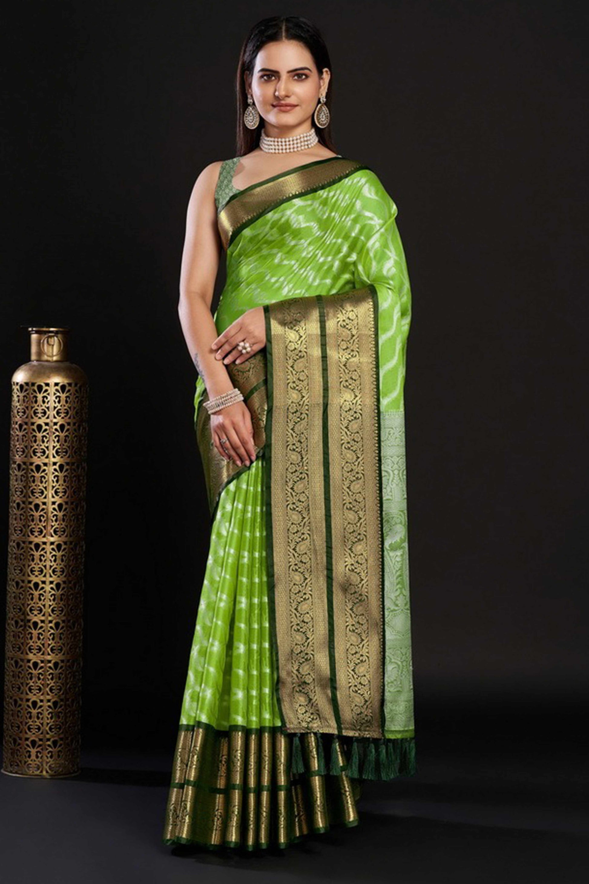 green-zari-weaving-kanjivaram-silk-saree