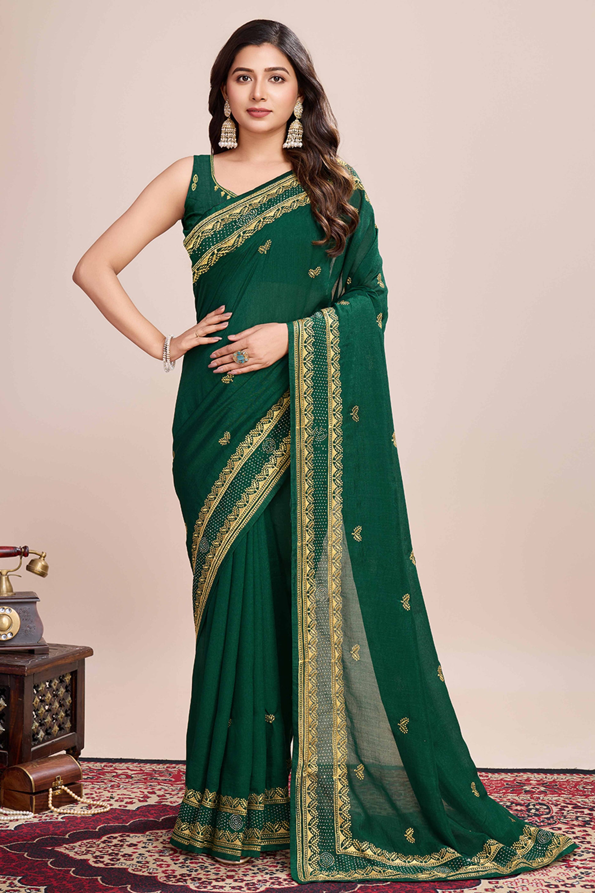 green-floral-embroidered-vichitra-silk-saree-6
