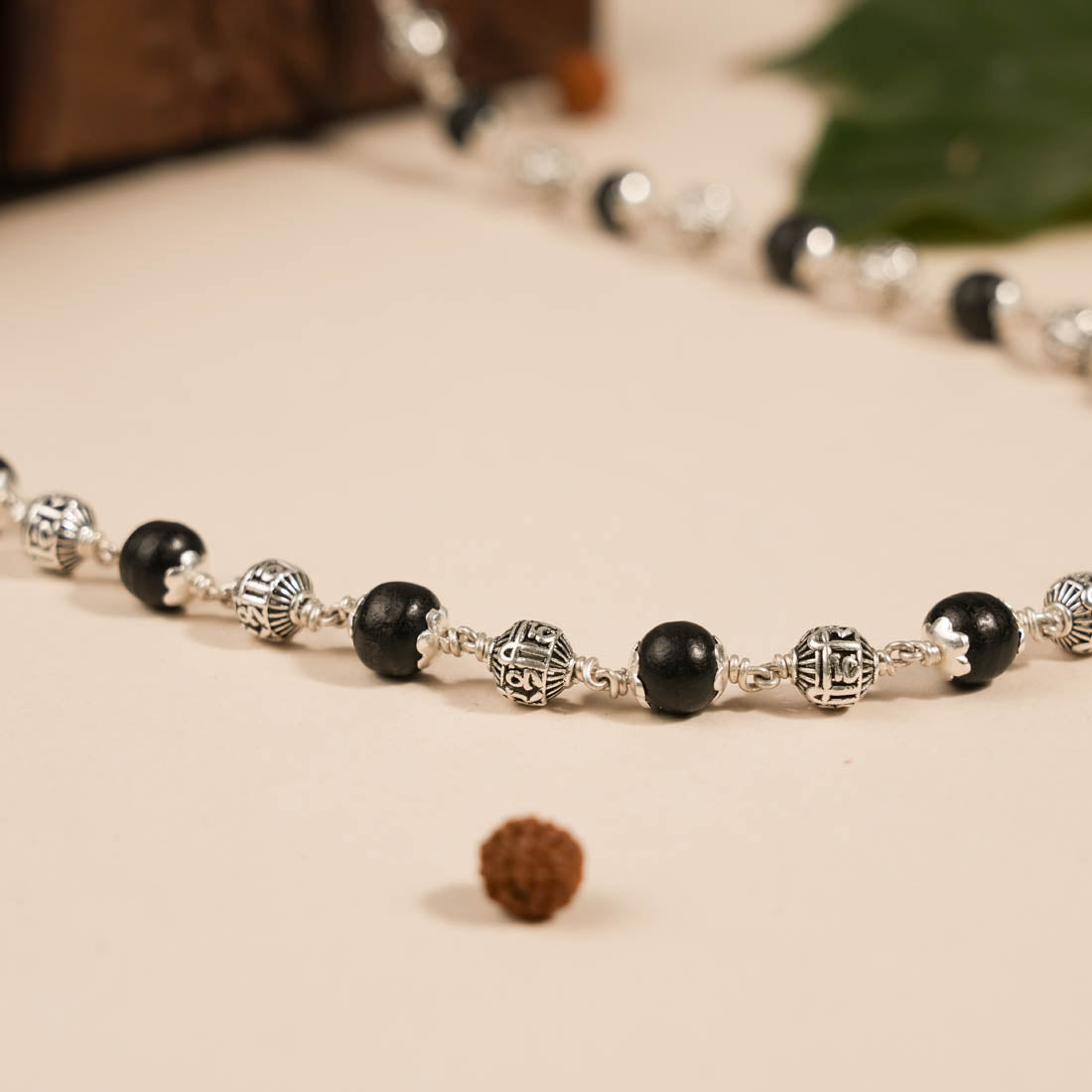 KARUNGALI WITH SHREE HARI SILVER BEADS MALA