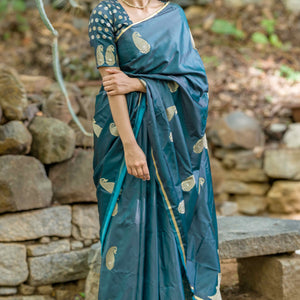 Casal Green Zari Weaving Satin Saree With Tassels