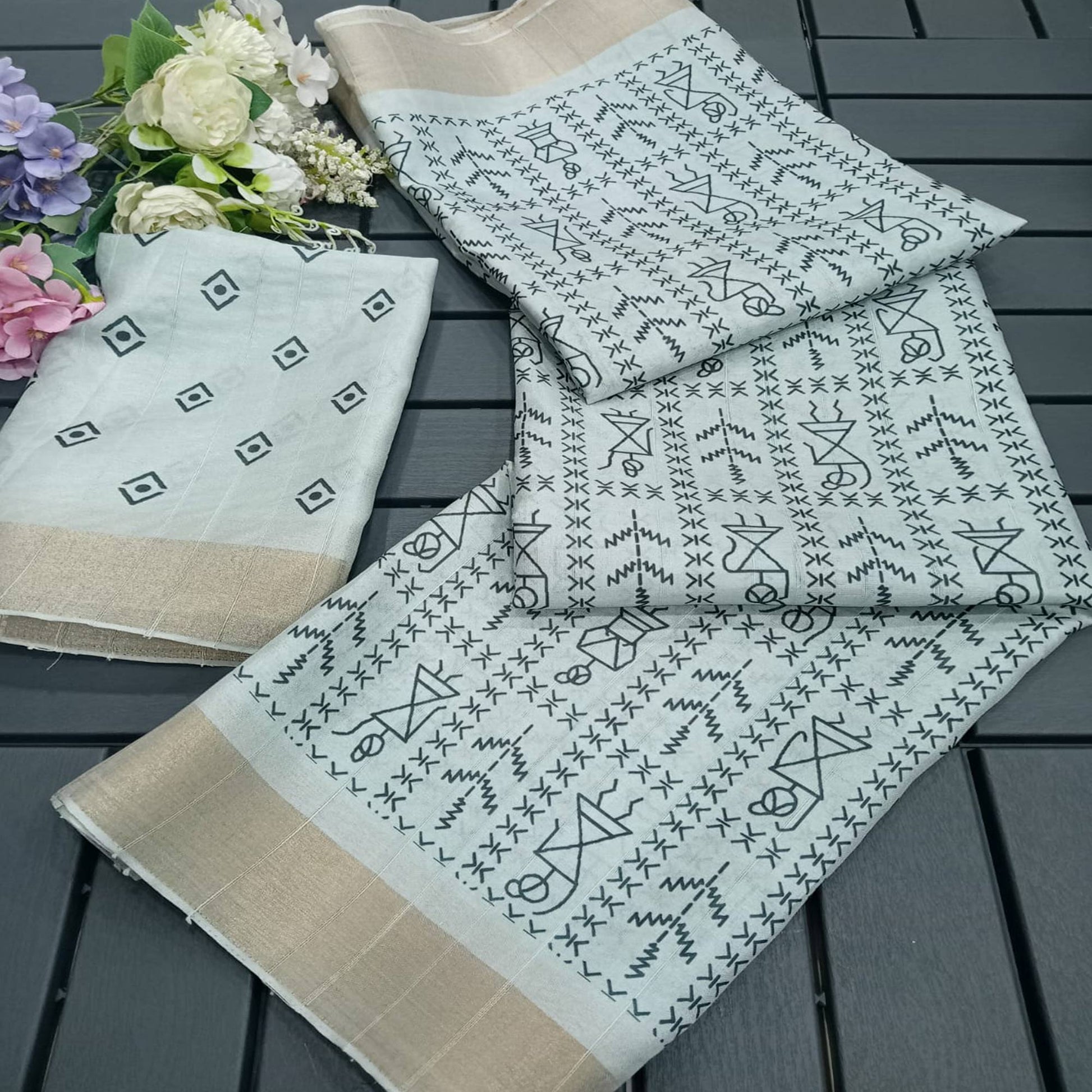 grey-digital-printed-dola-silk-saree-with-jacquard-zari-board