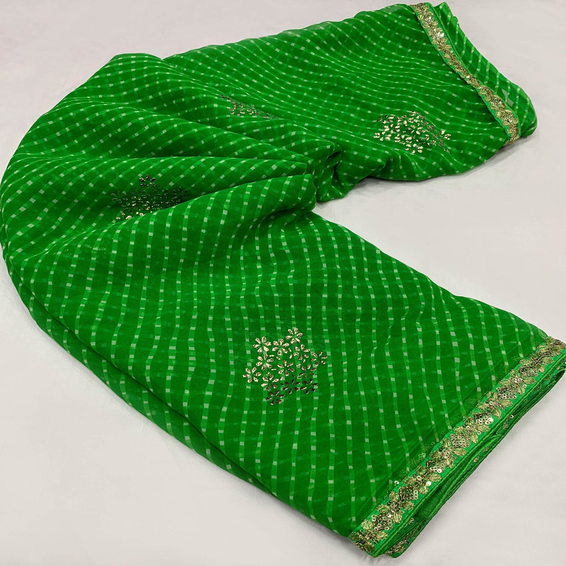 green-printed-georgette-saree-with-lace-border-5
