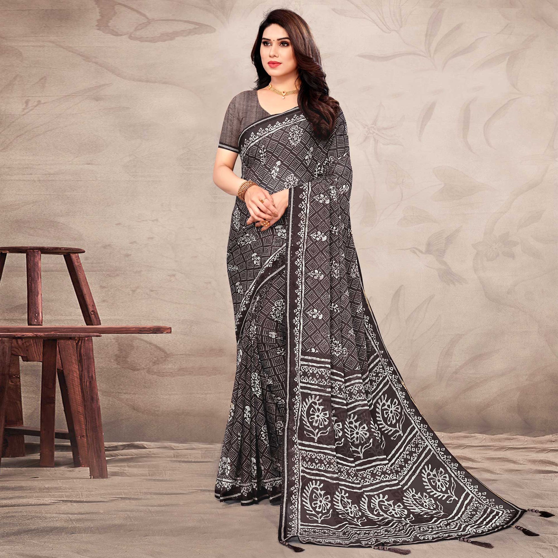 Brown Floral Printed Chiffon Saree