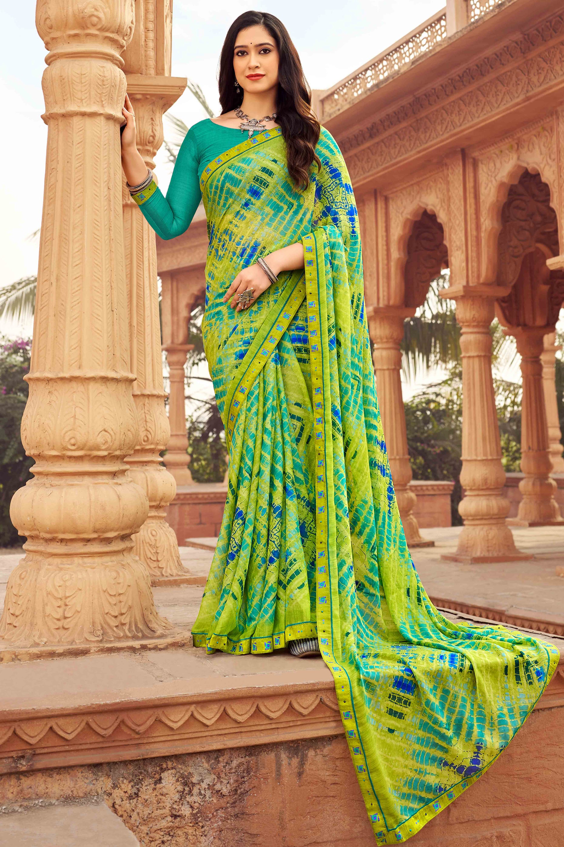 green-abstract-printed-chiffon-saree-2