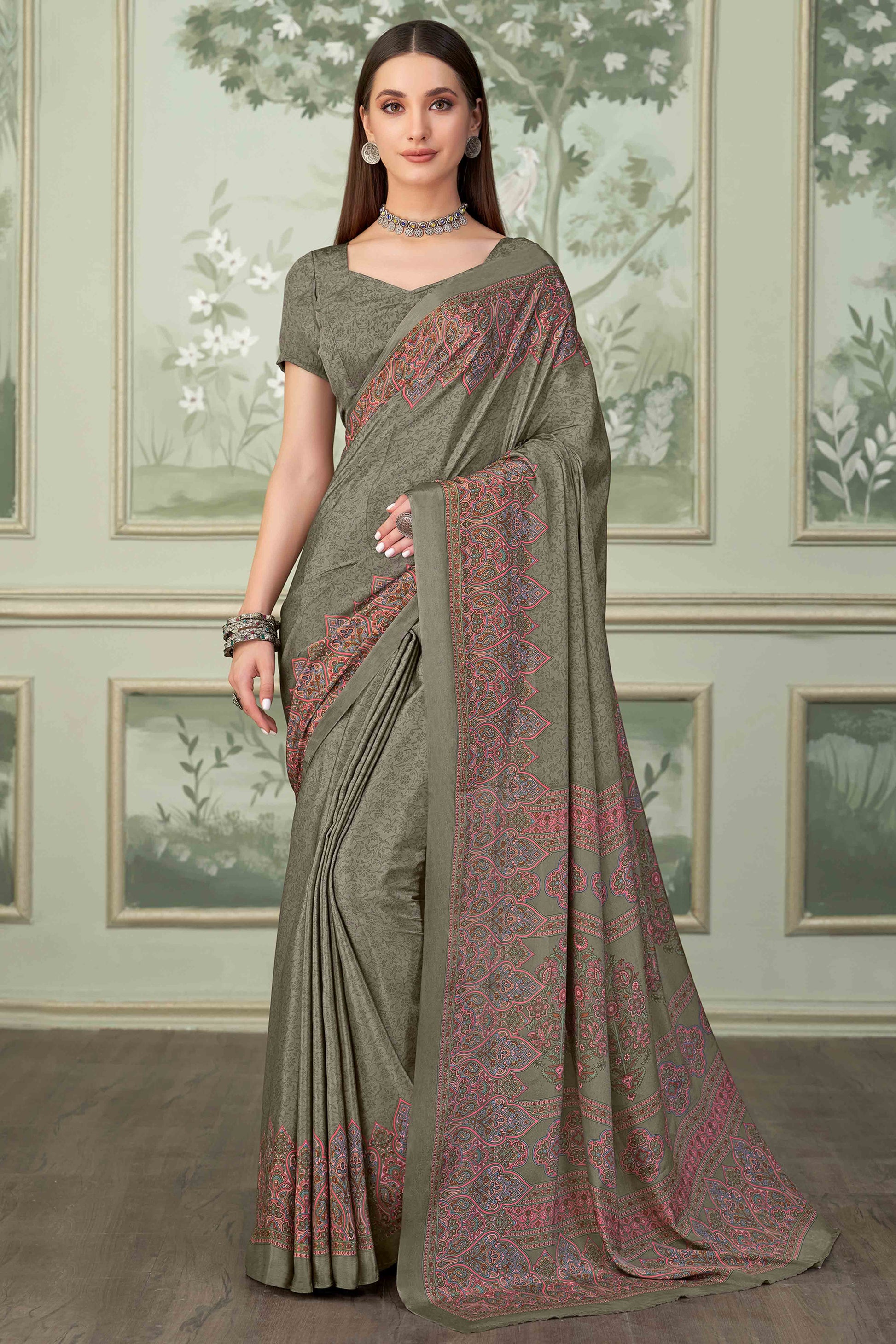 grey-floral-printed-crepe-silk-saree-7
