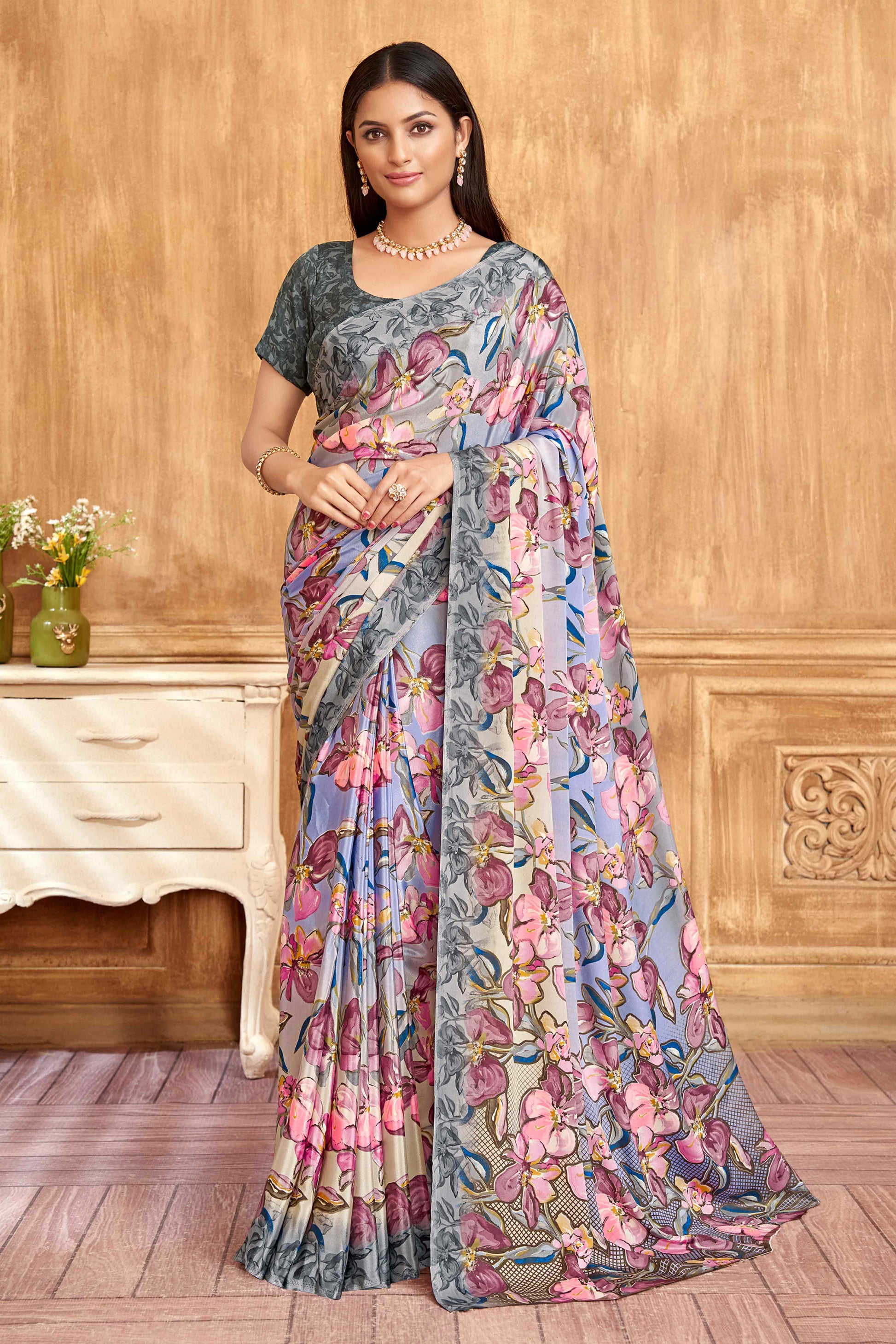 grey-floral-printed-crepe-silk-saree-23