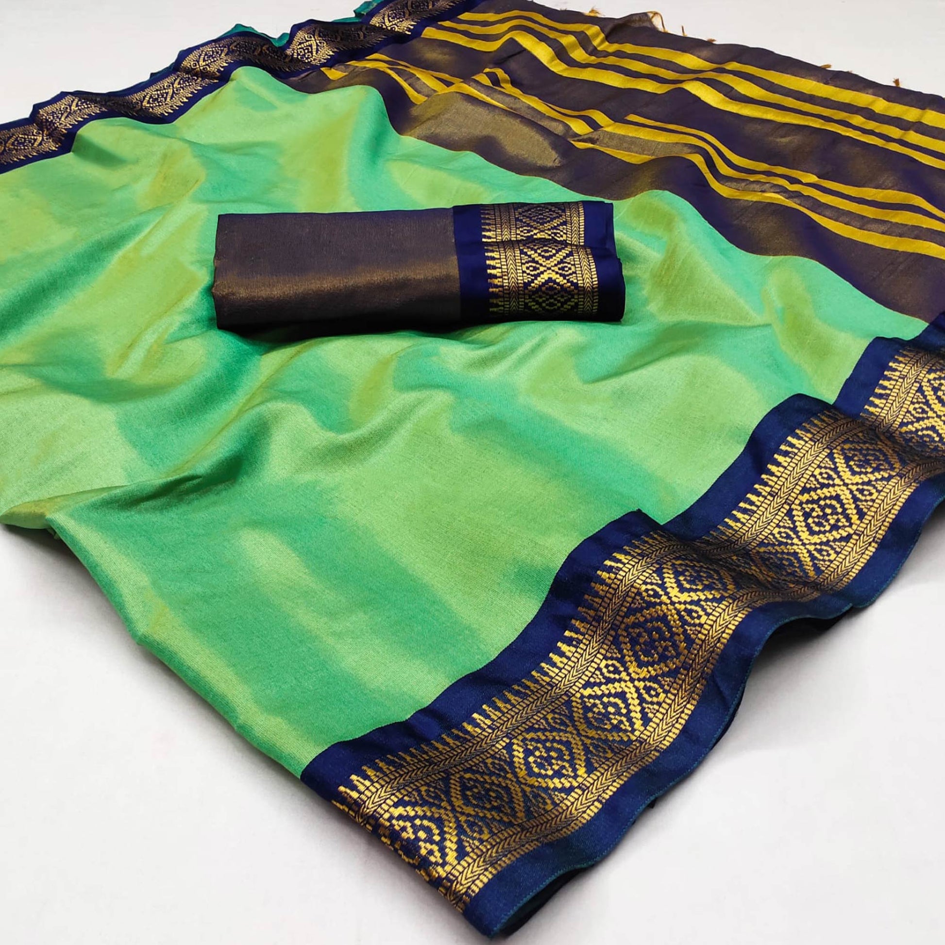 peacock-green-woven-cotton-silk-saree