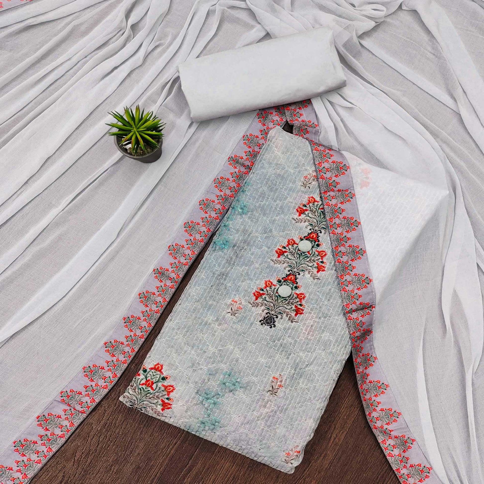 6grey-floral-printed-cotton-silk-dress-material
