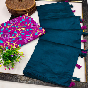 Morpich Solid Vichitra Silk Saree With Tassels