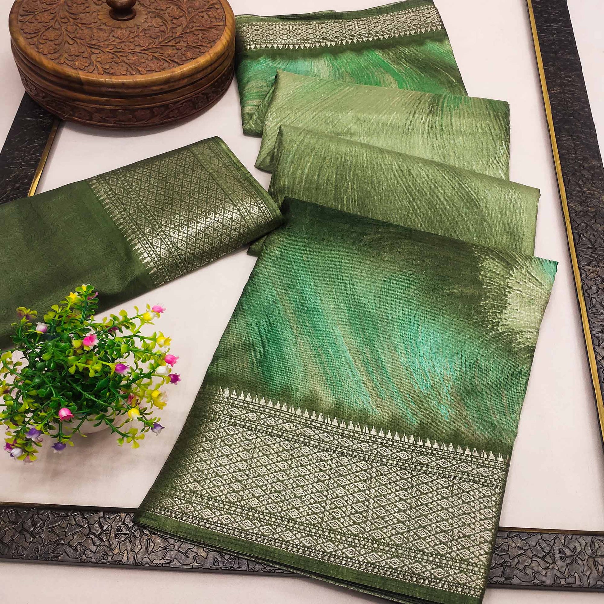 green-printed-dola-silk-saree-with-zari-border
