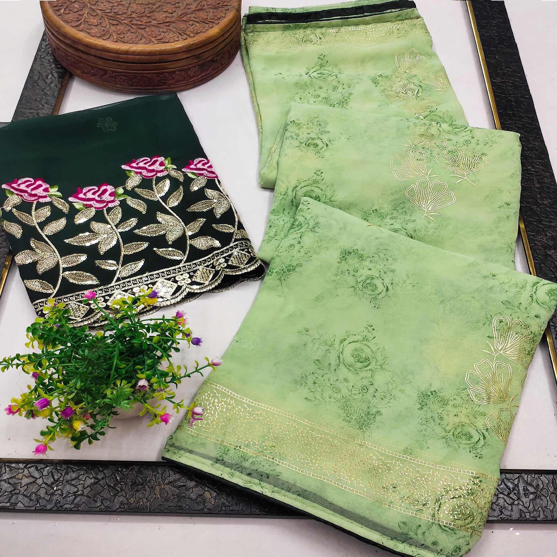 green-floral-printed-georgette-saree-28