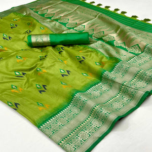 green-ikkat-handwoven-art-silk-saree-with-tassels