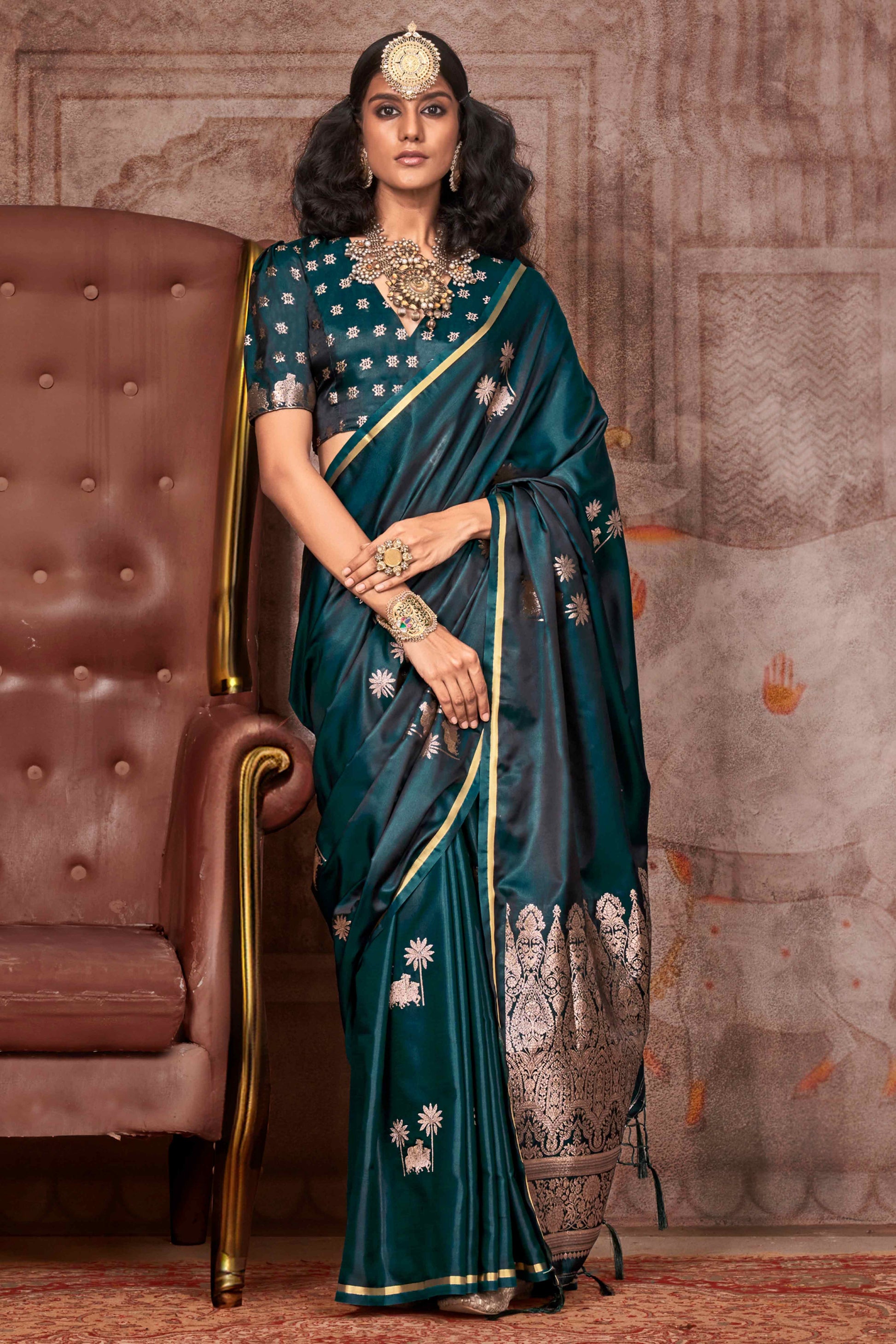 green-floral-zari-weaving-satin-saree