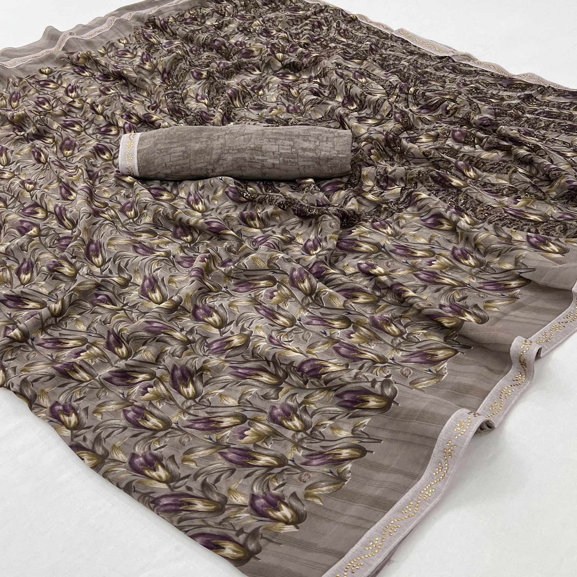38grey-floral-printed-georgette-saree