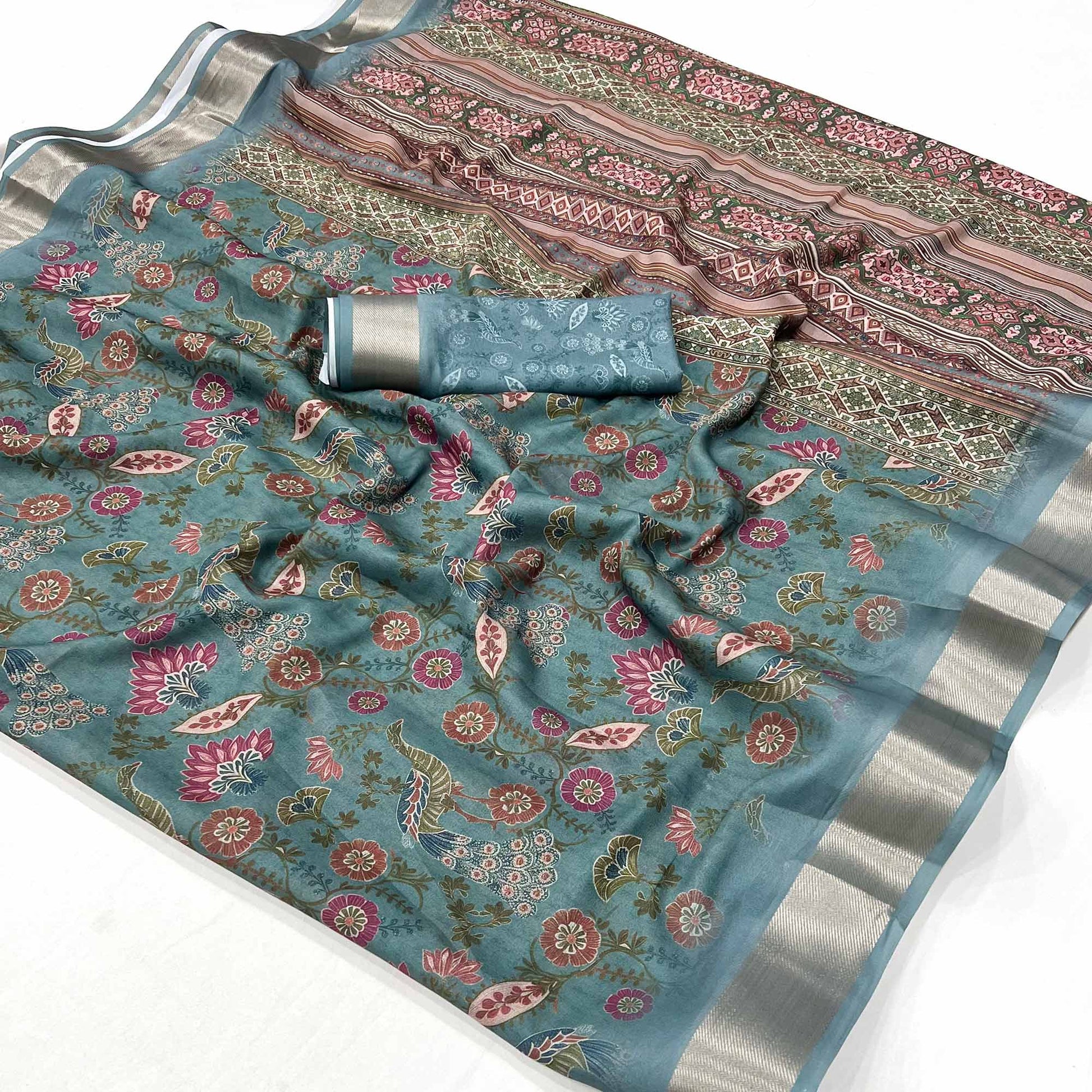 grey-floral-digital-printed-georgette-saree-with-zari-border-4