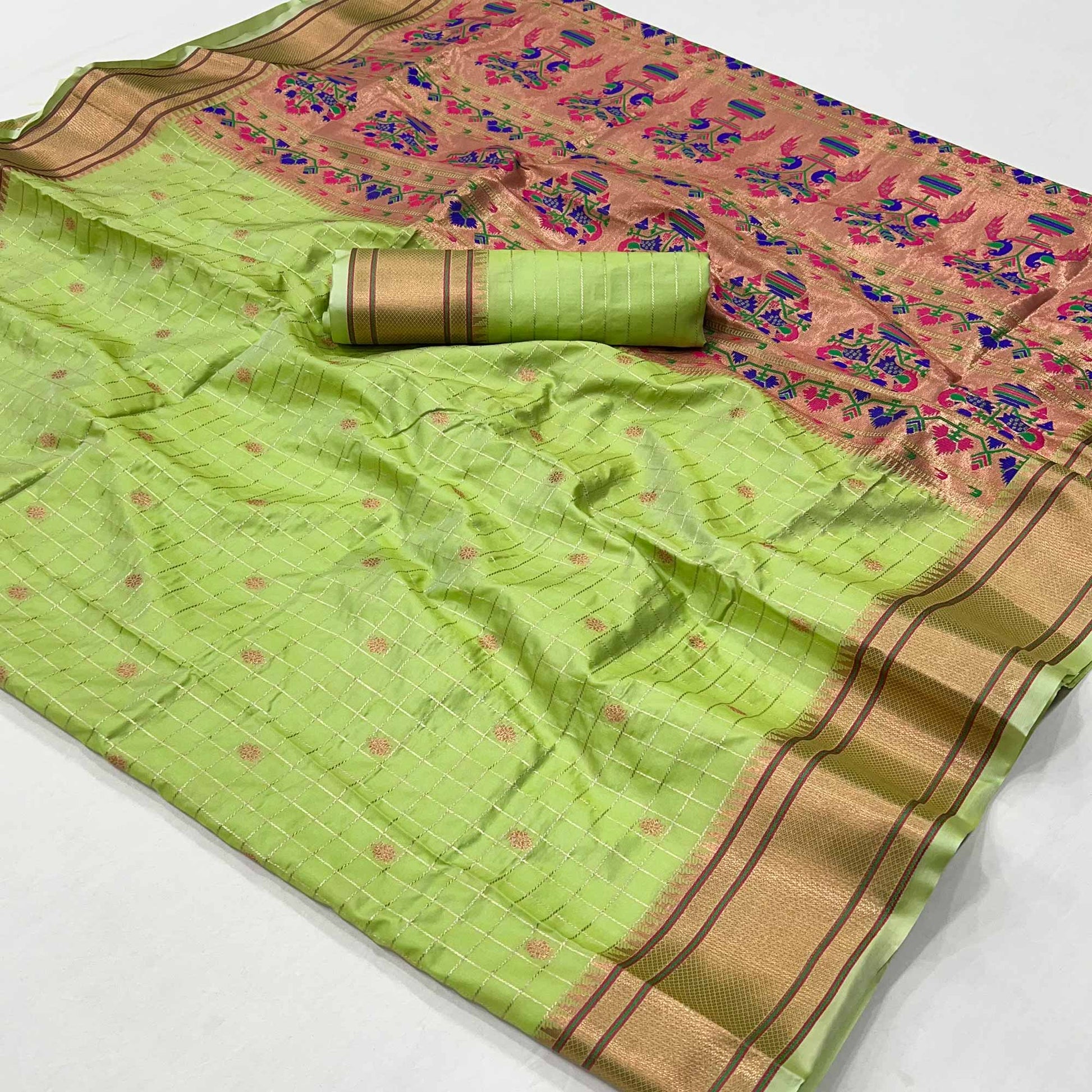 green-floral-woven-zari-checks-art-silk-saree