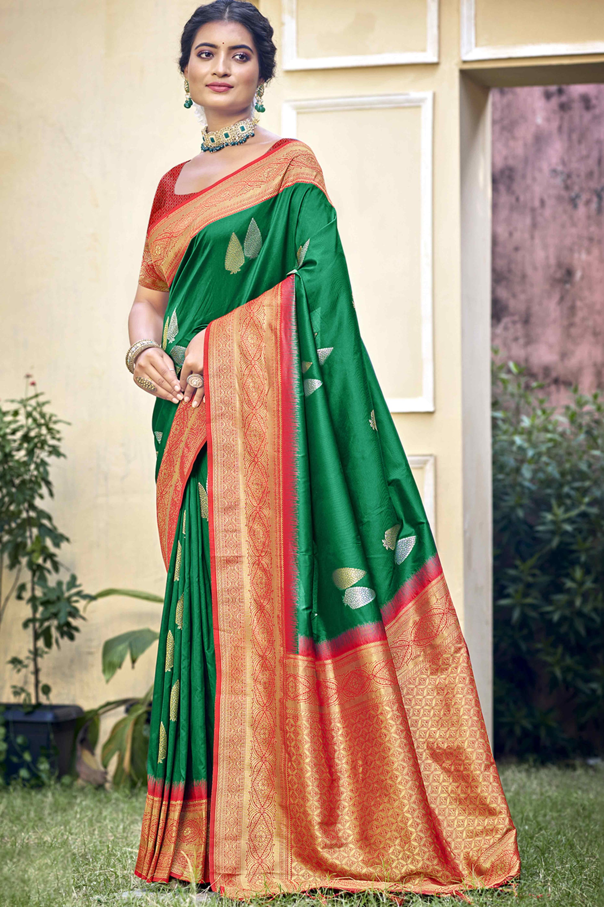 green-woven-banarasi-silk-saree-with-tassels-19
