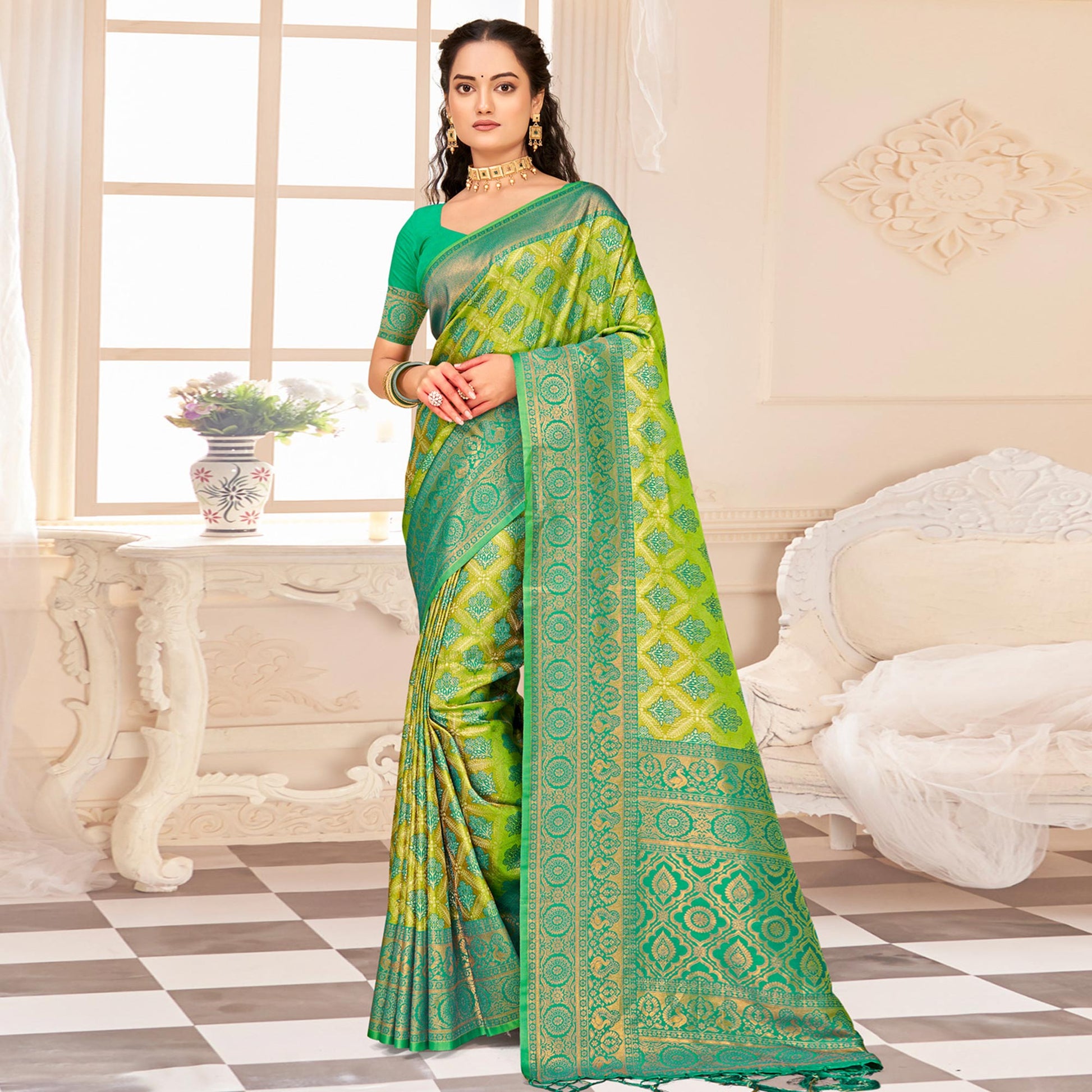 green-floral-woven-kanjivaram-silk-saree-with-tassels-2