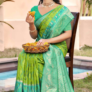 green-rama-woven-cotton-silk-saree-with-tassels