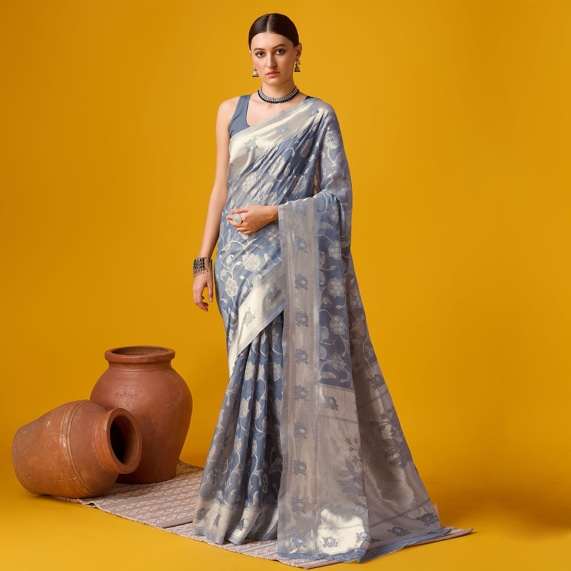 grey-floral-woven-cotton-blend-saree-1
