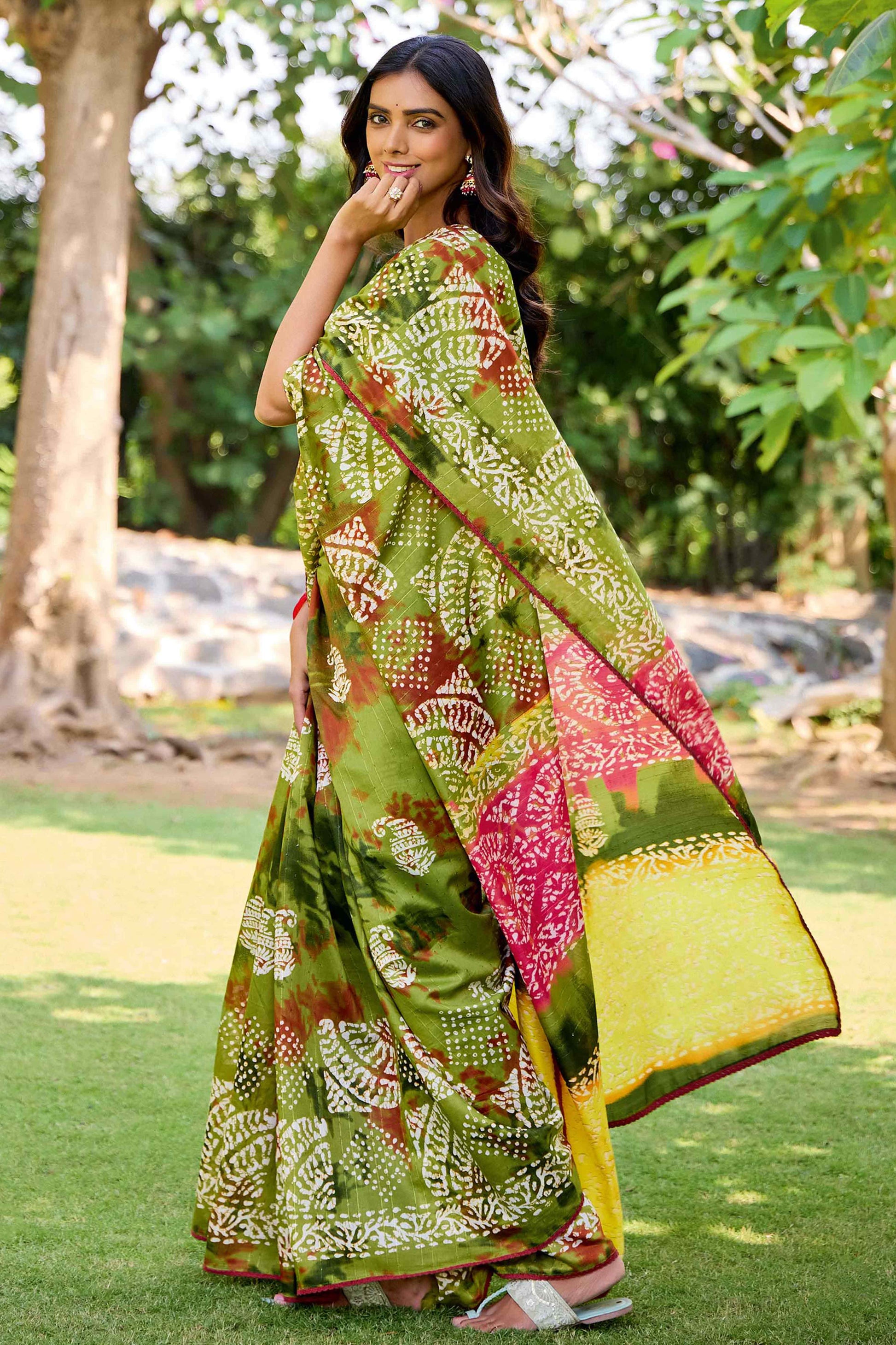 green-batik-printed-cotton-silk-saree