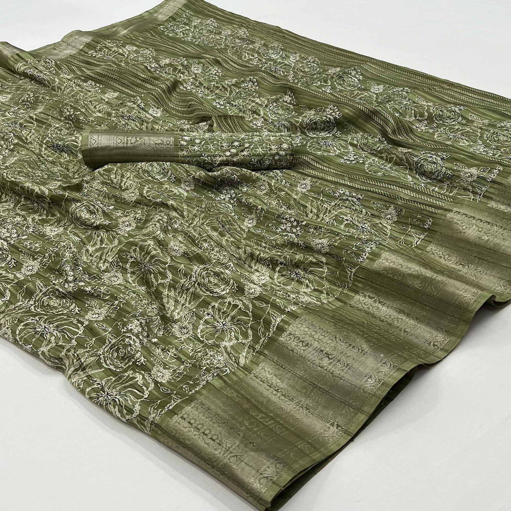 green-floral-printed-cotton-blend-saree-1