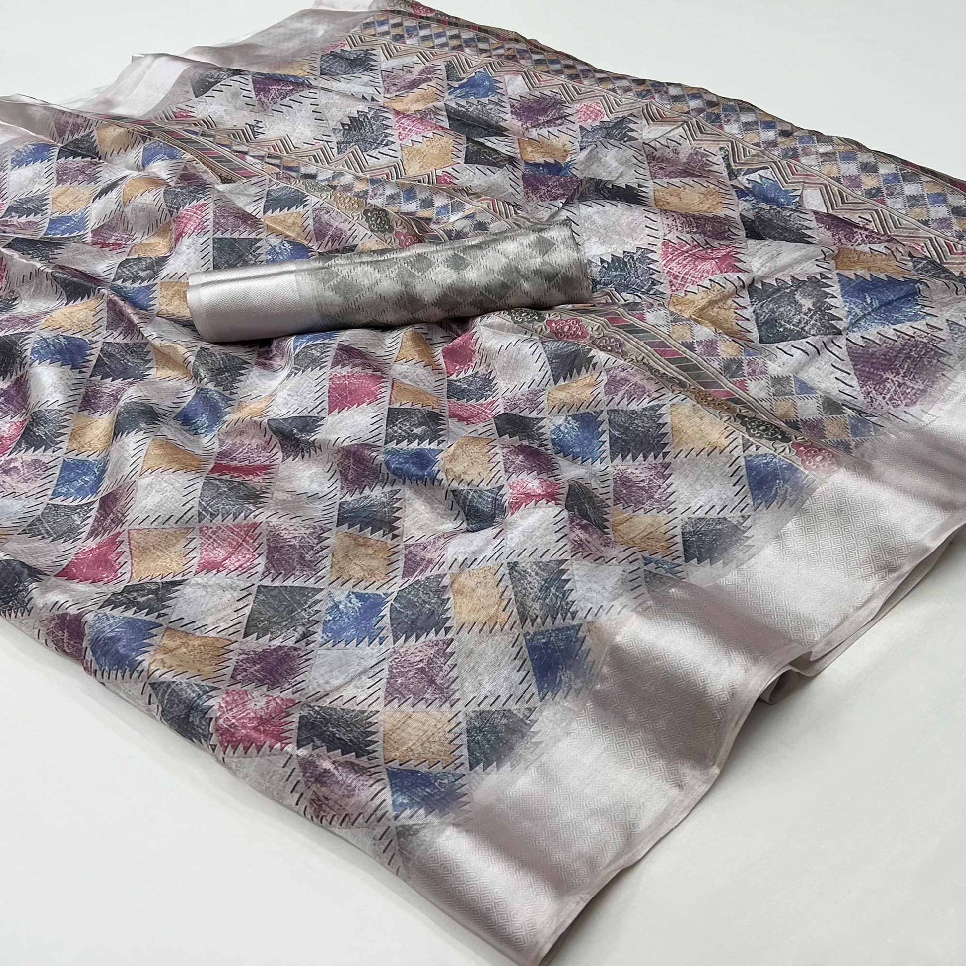 grey-digital-printed-cotton-blend-saree