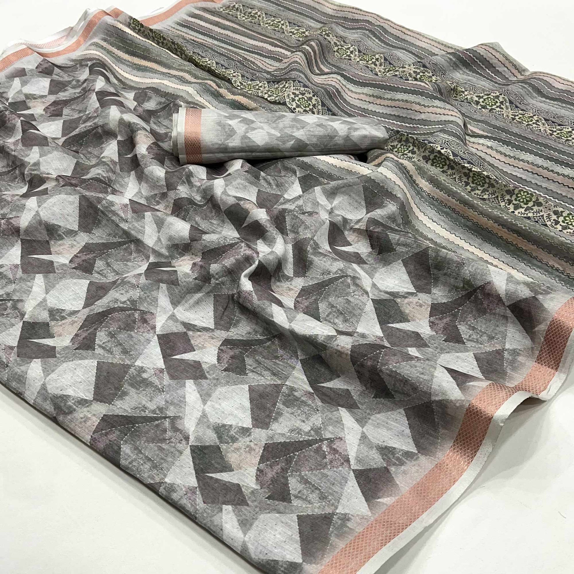 grey-digital-geometric-printed-cotton-blend-saree-with-weaving-border