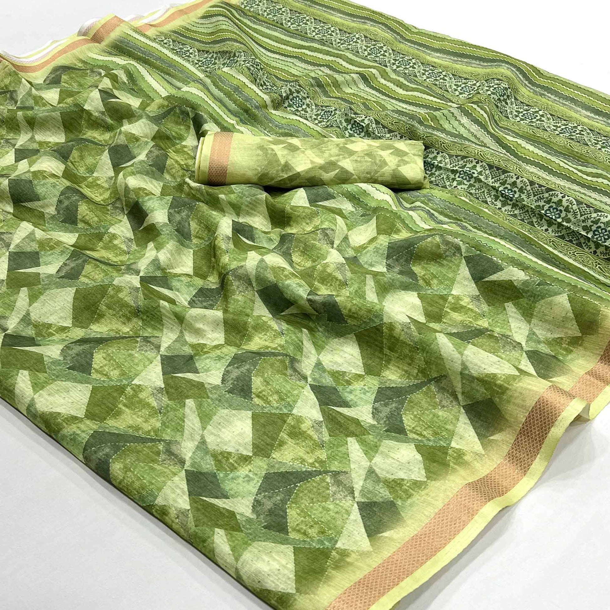 green-digital-geometric-printed-cotton-blend-saree-with-weaving-border