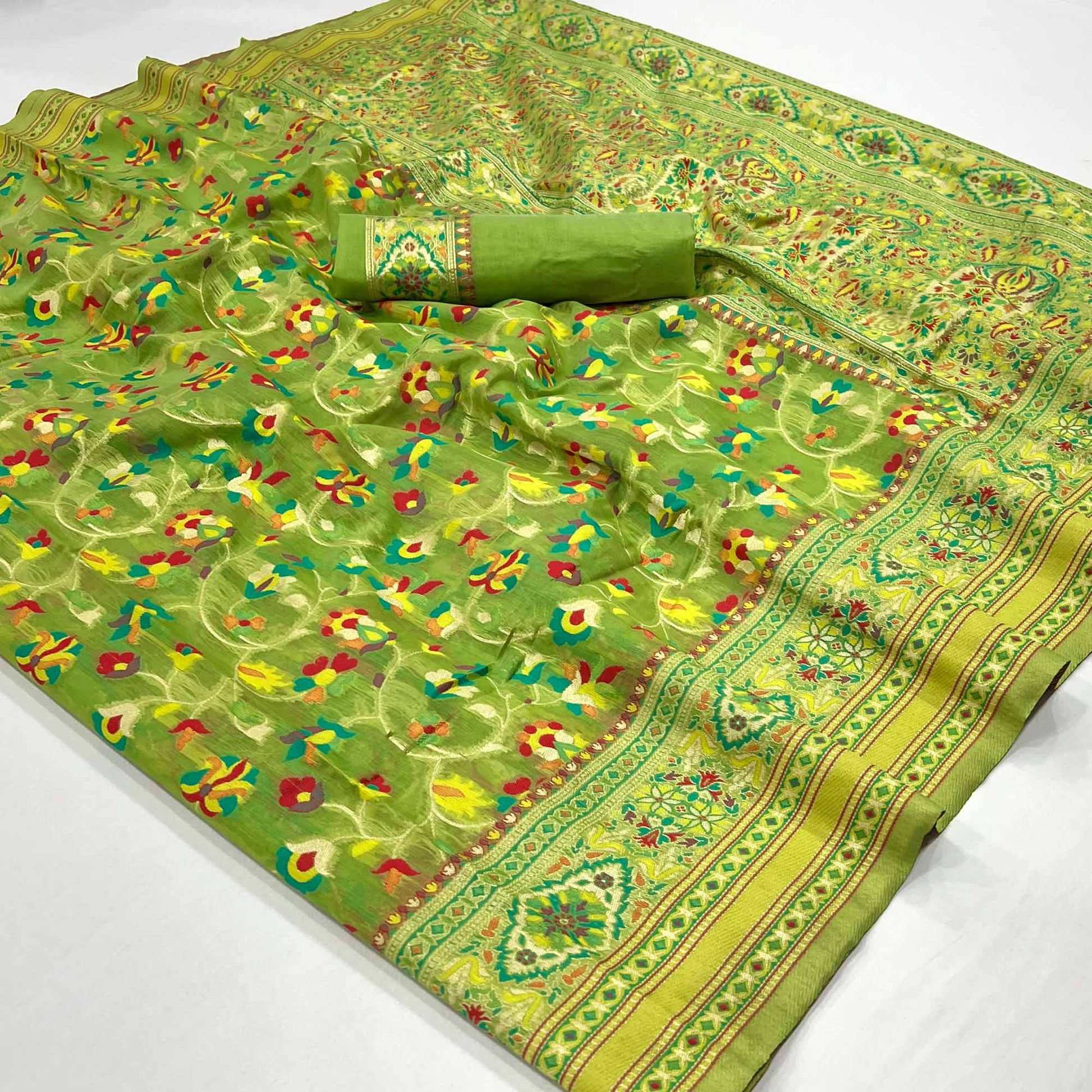 green-floral-woven-cotton-blend-saree-4