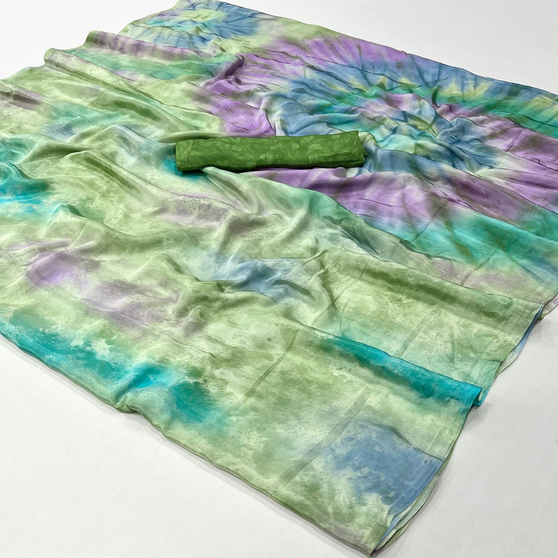 green-printed-crepe-silk-saree-3