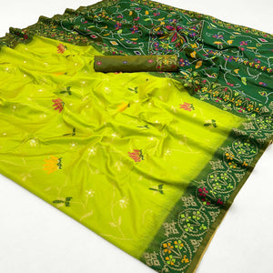 green-floral-woven-pure-silk-saree-9