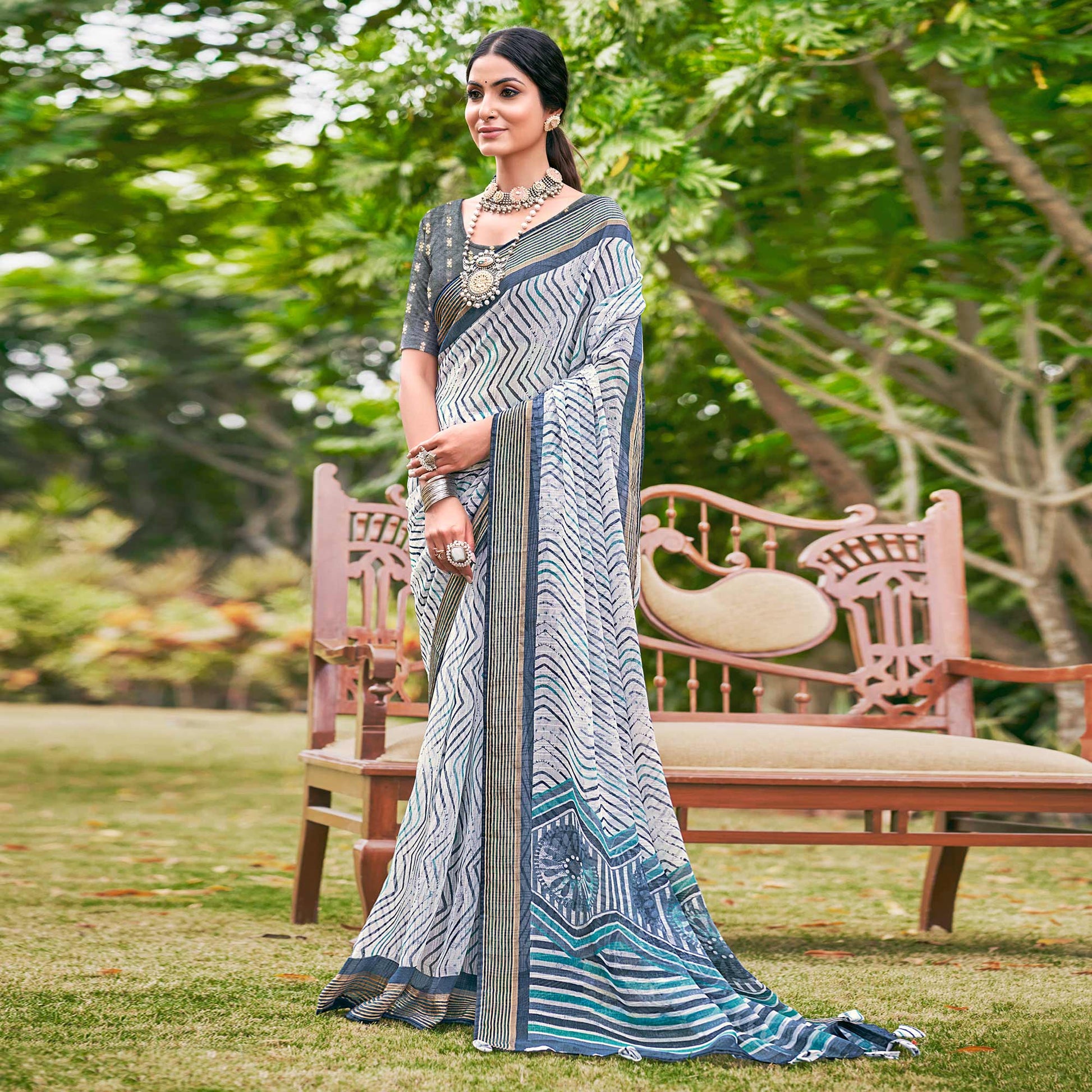 grey-leheriya-printed-chiffon-saree