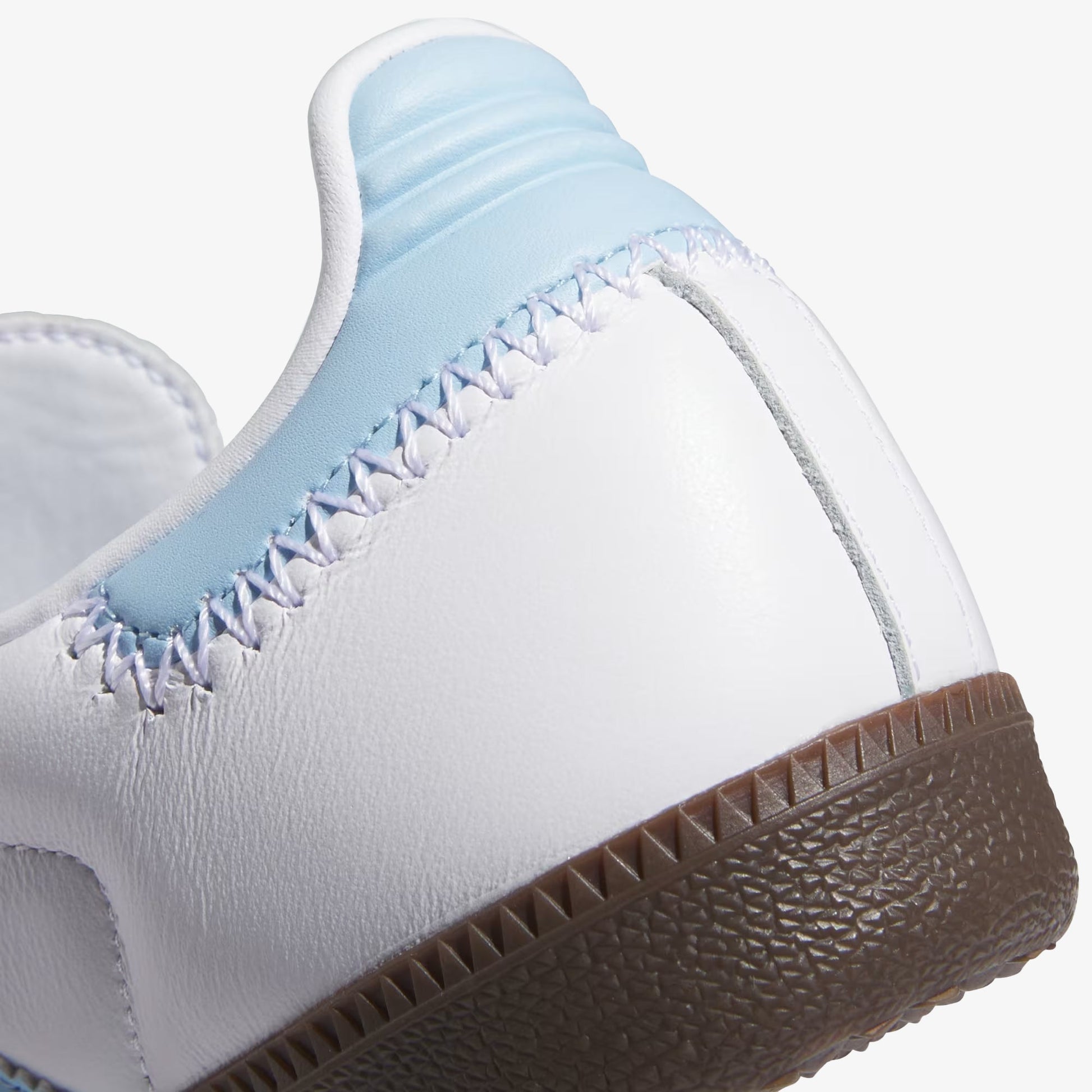 ADIDAS ORIGINALS | SAMBA OG { CLOUD WHITE/CLEAR SKY/BLUE