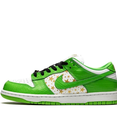 NIKE SB DUNK LOW SUPREME STARS MEAN GREEN (2021)