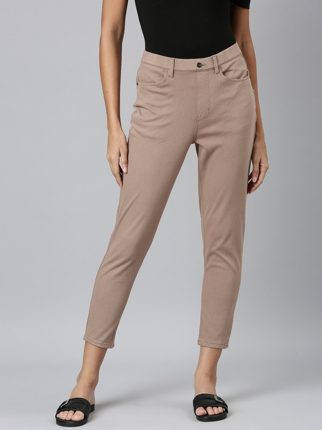 Women Solid Light Chocolate Mid Rise Cropped Jeggings