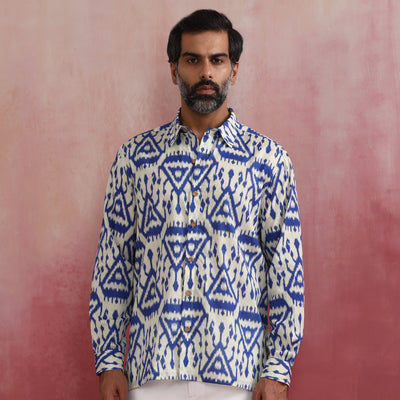 trueBrowns Men's Blue Ikat Cotton Shirt