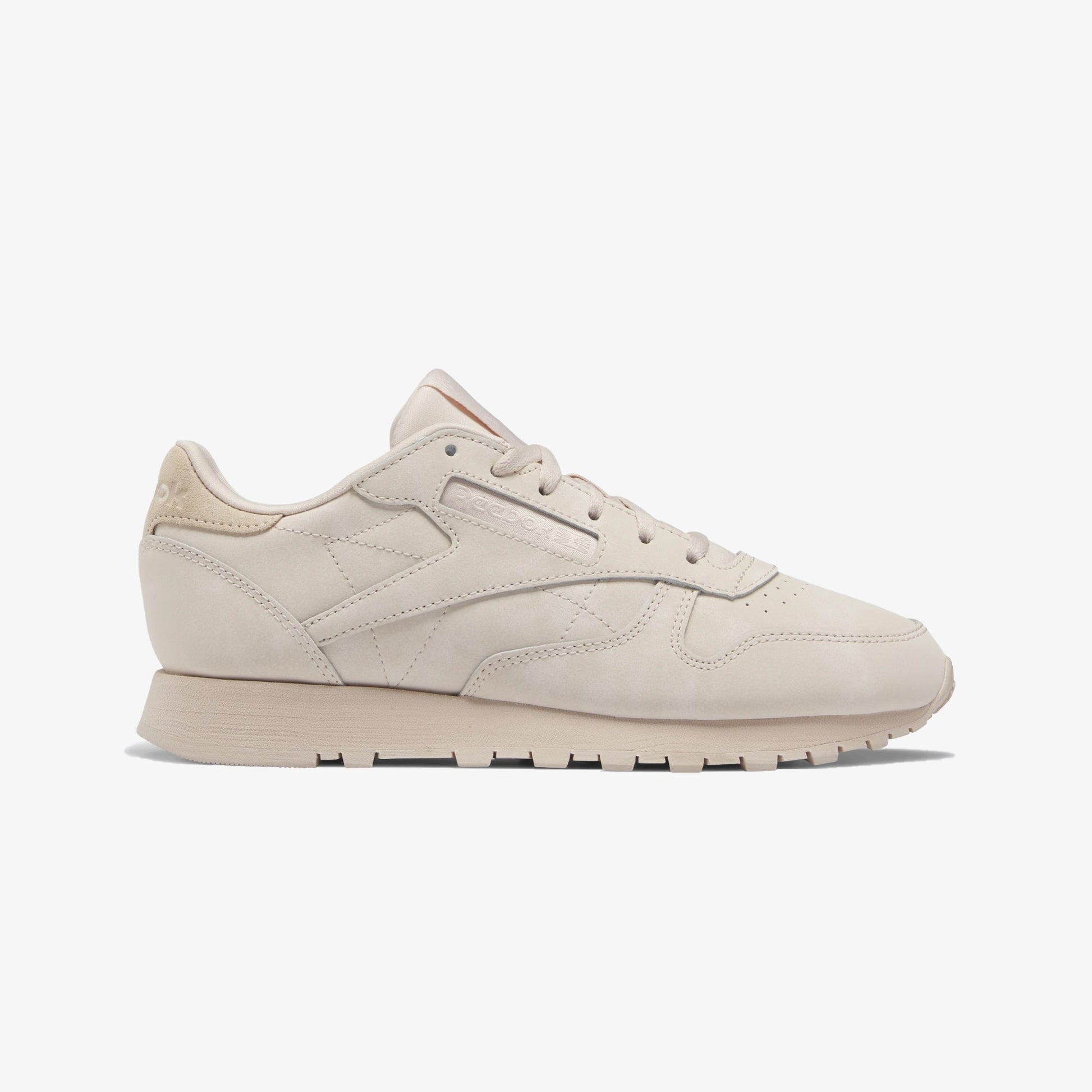 Reebok | CLASSIC LEATHER  { SOFT ECRU