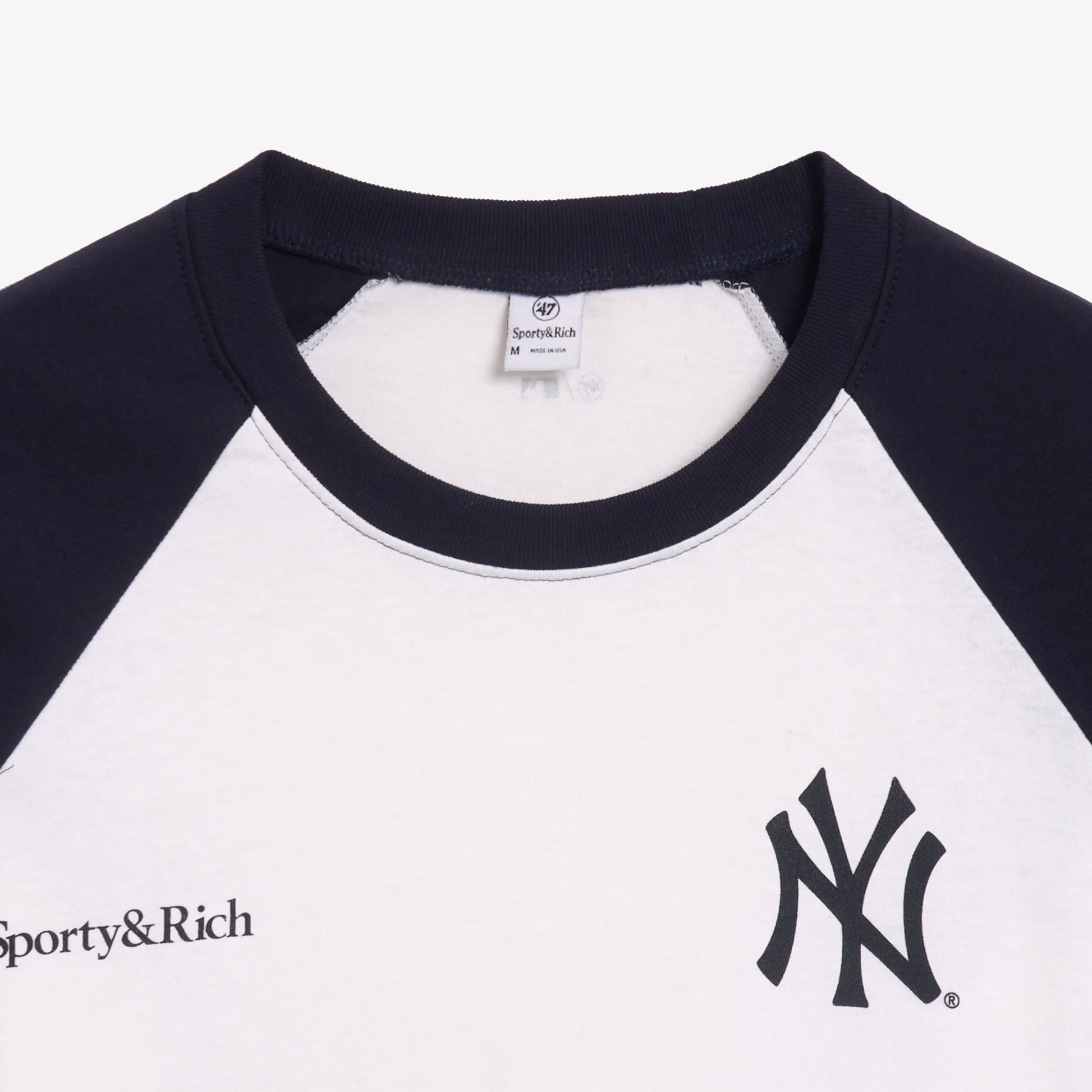 SPORTY & RICH | YANKEES SERIF BASEBALL T-SHIRT { WHITE/NAVY
