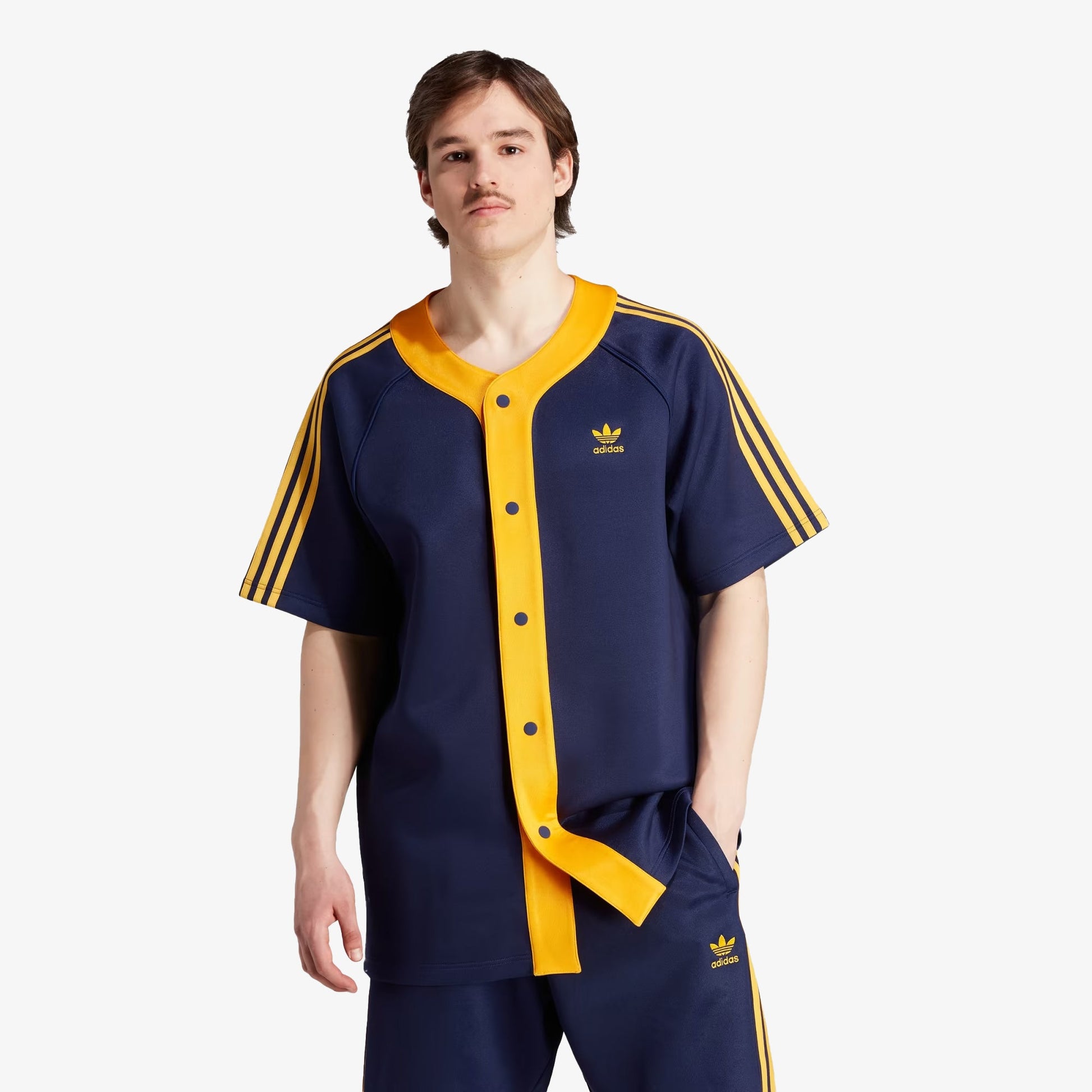 Adidas Originals | ADICOLOR CLASSICS+ SHORT SLEEVE SHIRT (GENDER NEUTRAL)