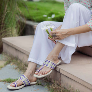 Antique white Kolha Flats